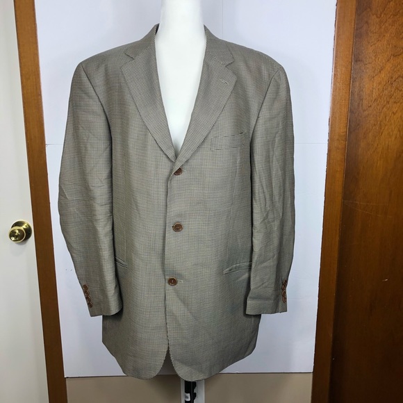 Hugo Boss Other - Hugo Boss Silk/Wool Suit Sz 44R